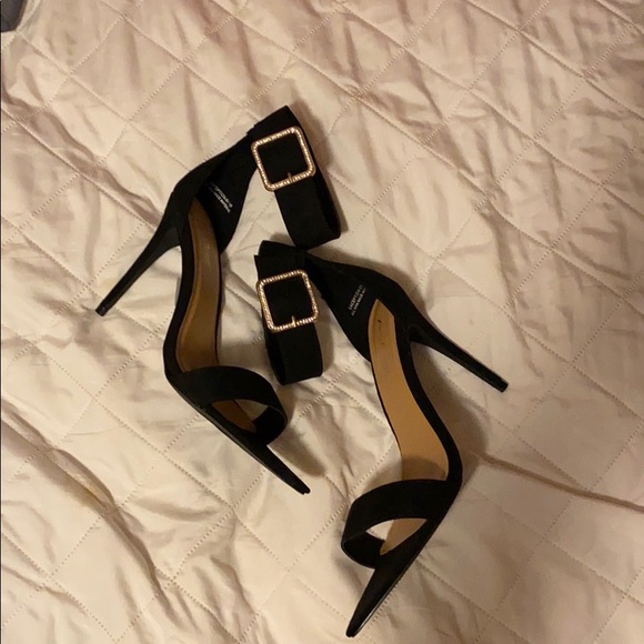Heels - Picture 2 of 4